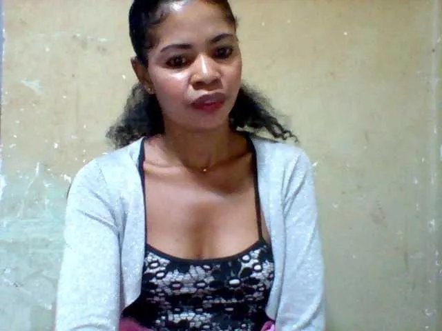 Hanta11 from BongaCams