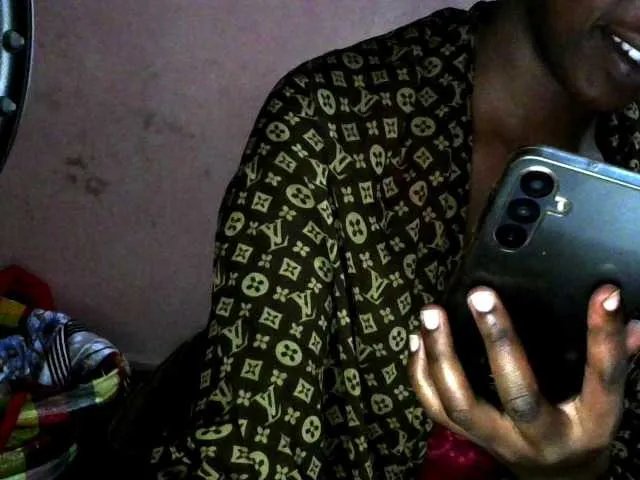 Runningwater from BongaCams