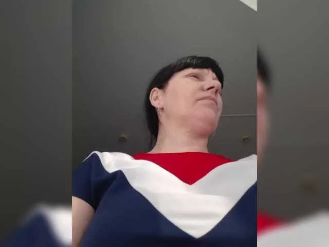 Zlykaa from BongaCams