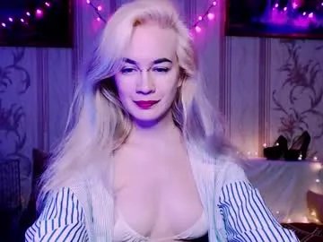 carinfox from Chaturbate