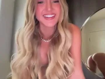 dreamyylilah from Chaturbate