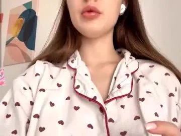 Explore Emeraldcotton, she wants to masturbate for you emeraldcotton from Chaturbate