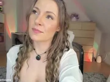 ilucyme from Chaturbate