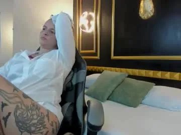 laia_hatman from Chaturbate