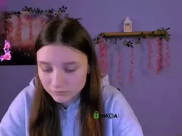 leila_viper_ from Chaturbate