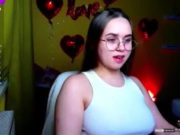 lilysweet13 from Chaturbate